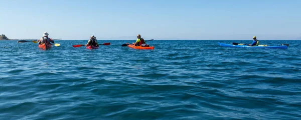 Kajakfahren Rund Die Insel Santorin Griechenland — Stockfoto