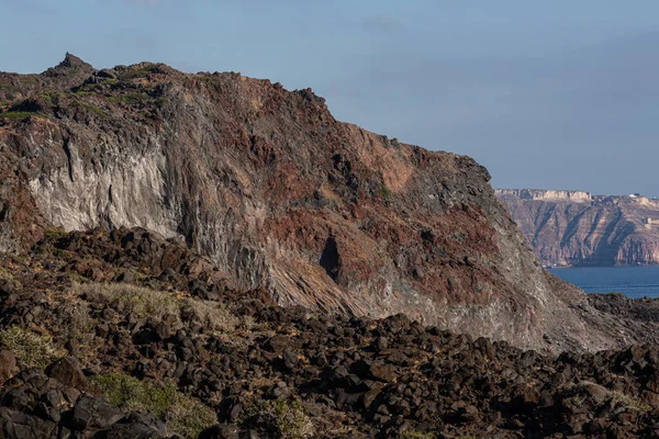 Acantilados Rocas Santorini Nea Kameni Isla — Foto de Stock