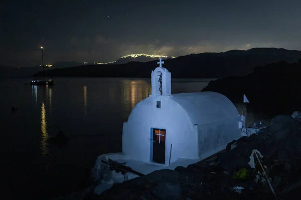 Santorini Nea Kameni Adasının Kayalıkları Kayaları — Stok fotoğraf