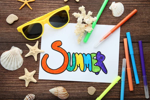 Inschrijving Zomer Getrokken Door Vilt Pennen Met Schelpen Houten Tafel — Stockfoto