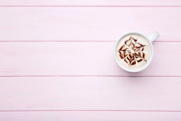 Taza Café Sobre Mesa Madera Rosa —  Fotos de Stock