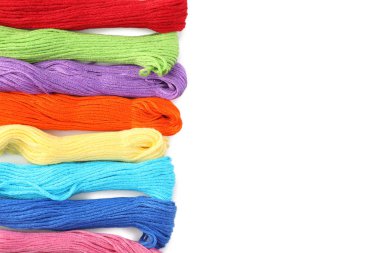 Beyaz arka plan üzerinde renkli mouline konu