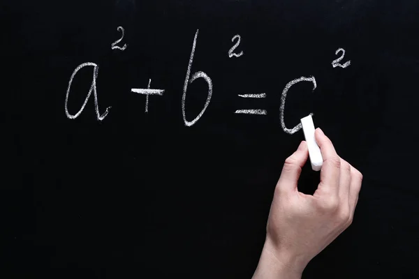 Formule Matematiche Scrittura Mano Femminile Sulla Lavagna — Foto Stock