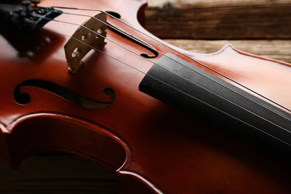 Geige Auf Braunem Holztisch — Stockfoto