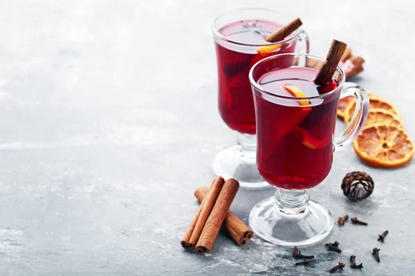 Mulled Wine Glasses Spices Wooden Table — Stock Photo, Image