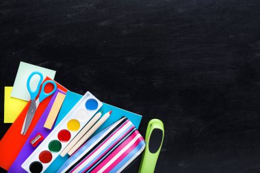 okul malzemeleri karatahta geçmişi