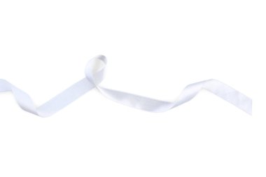 gümüş kurdele beyaz arkaplanda izole