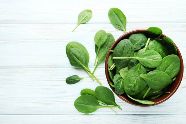 Spinach Leaves Bowl Wooden Table — Stock Photo, Image