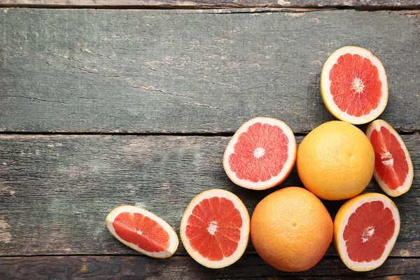 Ripe Grapefruits Grey Wooden Table — Stock Photo, Image