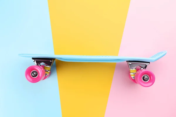 Närbild Penny Board Färgstarka Bakgrund — Stockfoto