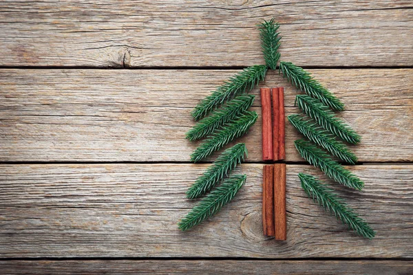 Arbre Noël Cannelle Branches Sapin Sur Table Bois — Photo