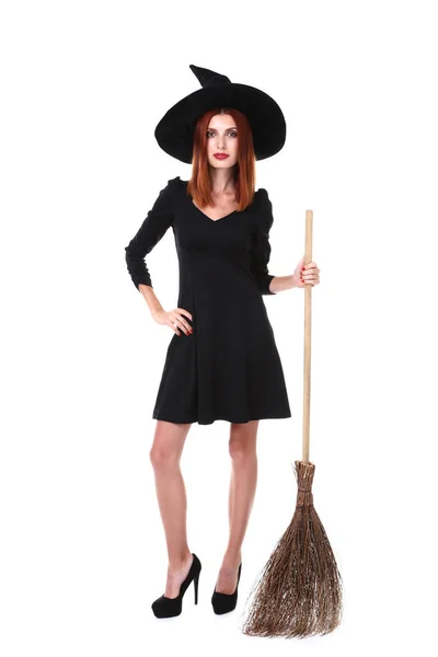 Mulher Ruiva Bonita Traje Halloween Com Vassoura Isolada Fundo Branco — Fotografia de Stock