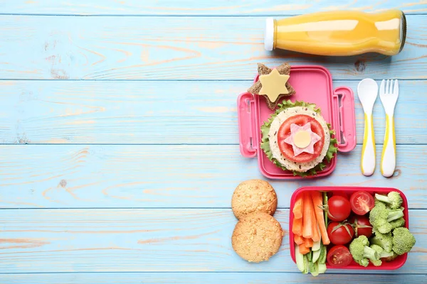 Doos Van Lunch Van School Met Groenten Fles Van Sap — Stockfoto
