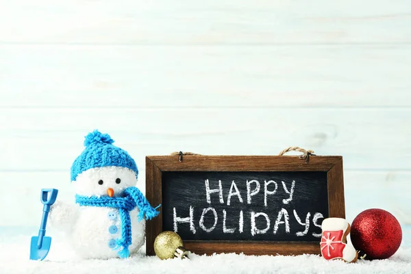 Inscriptie Happy Holiday Houten Frame Met Sneeuwpop — Stockfoto