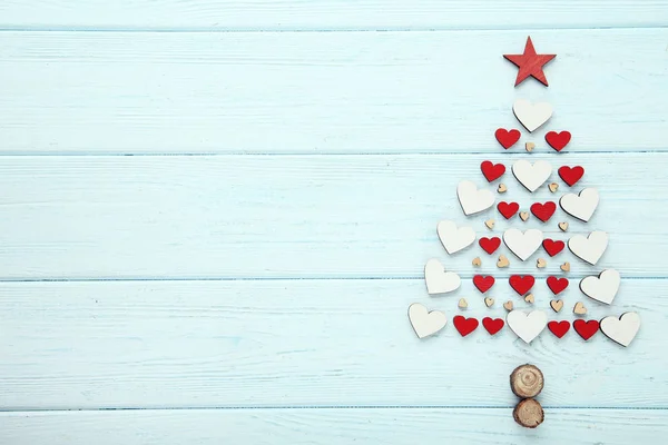 Kis Szív Alakú Karácsonyfa Fából Készült Asztal — Stock Fotó