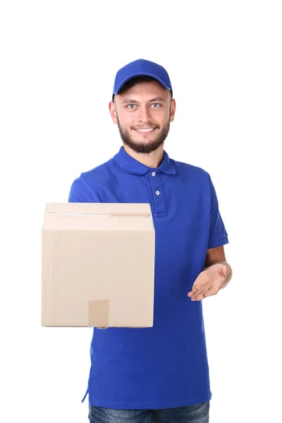 Entrega Homem Com Caixa Papelão Isolado Fundo Branco — Fotografia de Stock