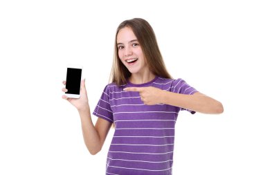 Güzel kız beyaz arka plan üzerinde Smartphone holding