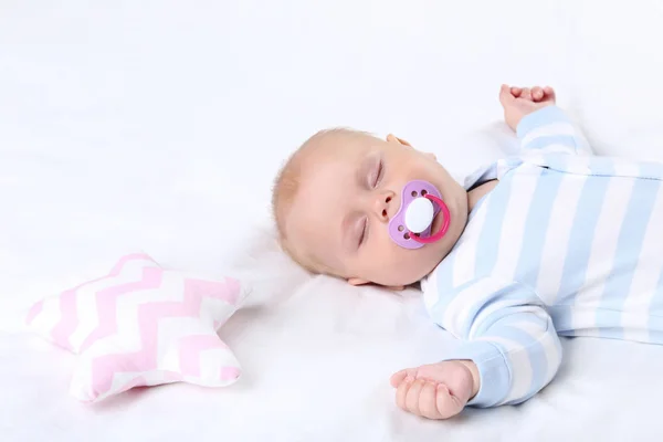 Baby Boy Soft Star Toy Sleeping White Bed — Stock Photo, Image