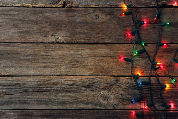 Christmas Garland Lights Grå Träbord — Stockfoto