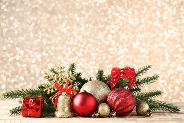 Decorações Natal Com Ramos Abeto Fundo Bokeh — Fotografia de Stock