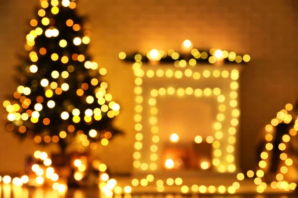 Fondo Borroso Chimenea Decorada Cerca Del Árbol Navidad — Foto de Stock