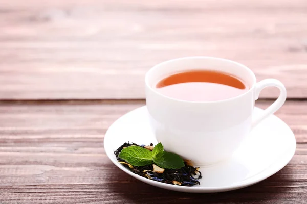 Cup Tea Mint Leaves Brown Wooden Table — Stock Photo, Image