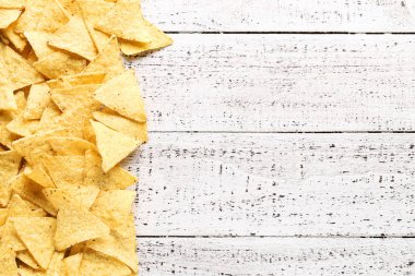 Patates cipsi Beyaz ahşap tablo