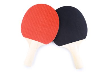 Masa tenisi raketleri beyaz arkaplanda izole edildi