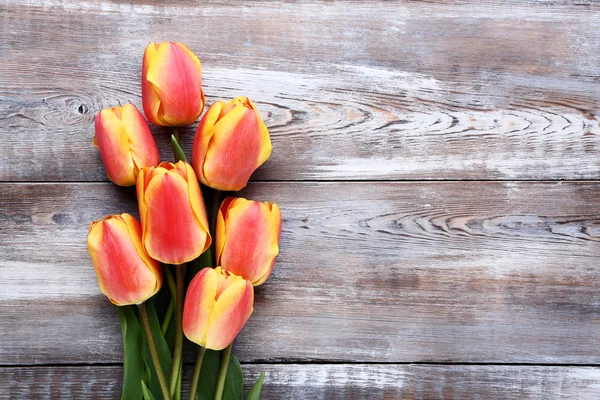 Bouquet Tulipes Sur Table Bois — Photo