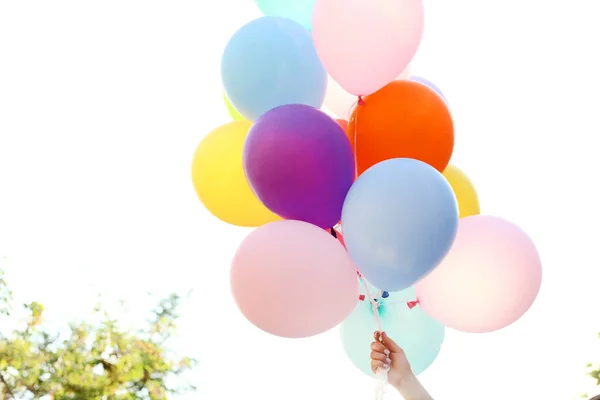 Farbige Luftballons Der Hand — Stockfoto