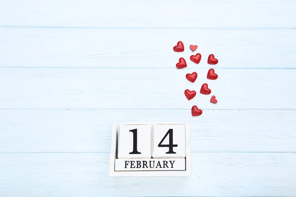 Dia Dos Namorados Blocos Madeira Com Corações Vermelhos — Fotografia de Stock