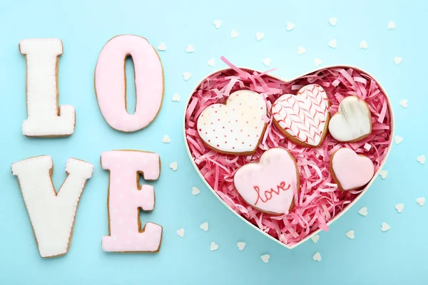 Galletas San Valentín Caja Palabra Amor Sobre Fondo Azul —  Fotos de Stock