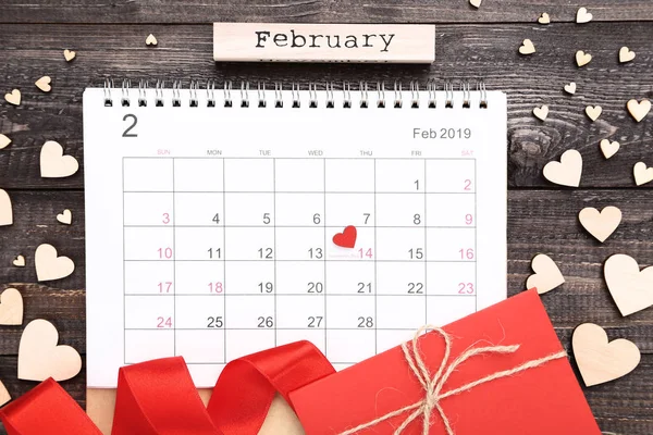 Valentine Dagkalender Met Houten Harten Geschenk Doos — Stockfoto