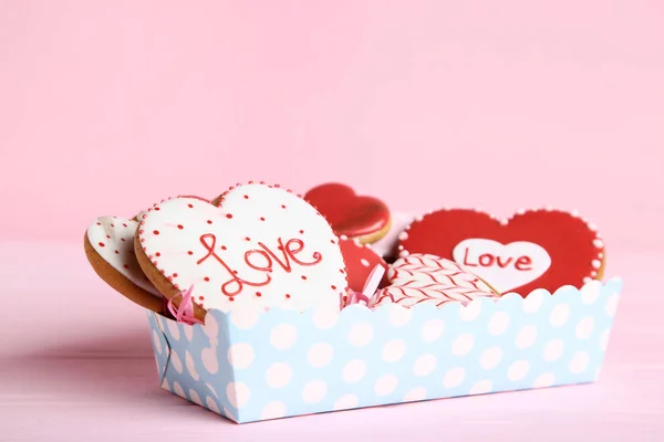 Valentine Day Heart Shaped Cookies Box Pink Background — Stock Photo, Image