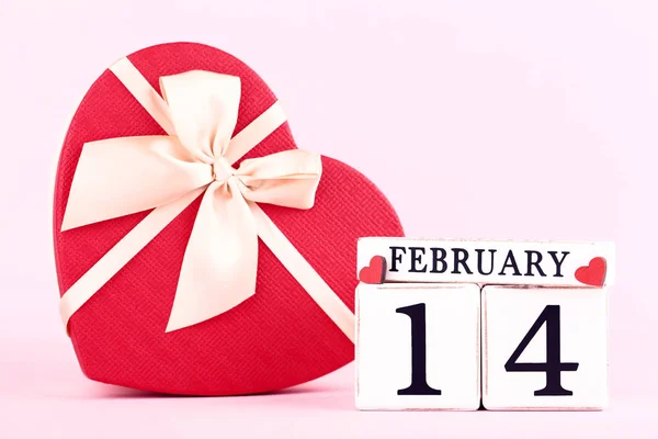 하트와 상자와 블록에 발렌타인 — 스톡 사진