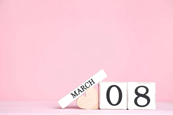 Women Day Wooden Calendar Heart Pink Background — Stock Photo, Image