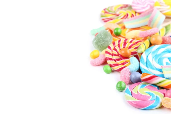 甘いお菓子と白い背景のロリポップ — ストック写真