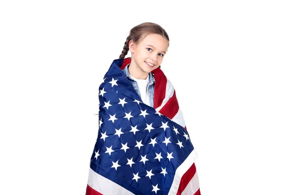 Menina com bandeira americana no fundo branco — Fotografia de Stock