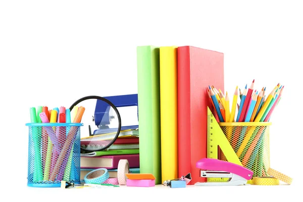 Schulbedarf mit Büchern auf weißem Hintergrund — Stockfoto