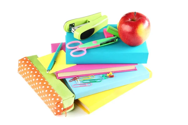 Fournitures scolaires sur fond blanc — Photo