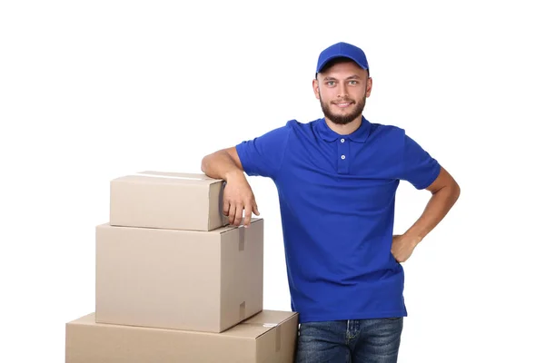 Entrega hombre con cajas de cartón aisladas sobre fondo blanco —  Fotos de Stock