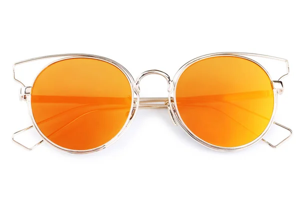 Sluneční brýle izolované na bílém pozadí — Stock fotografie