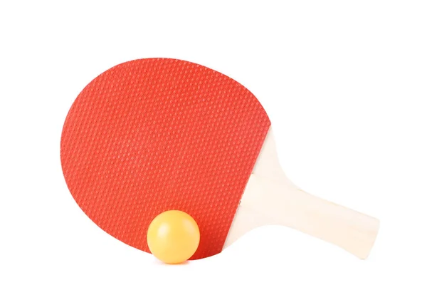 テーブル テニス ラケット ボールの白い背景で隔離 — ストック写真