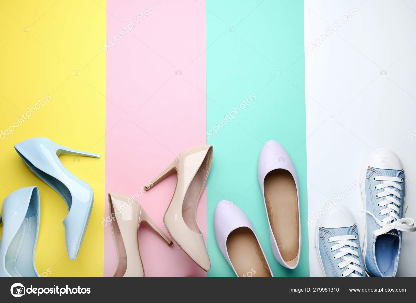 Total 77+ imagen women shoes background Abzlocal.mx