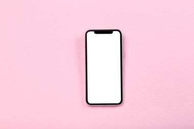 Pembe arka planda Smartphone