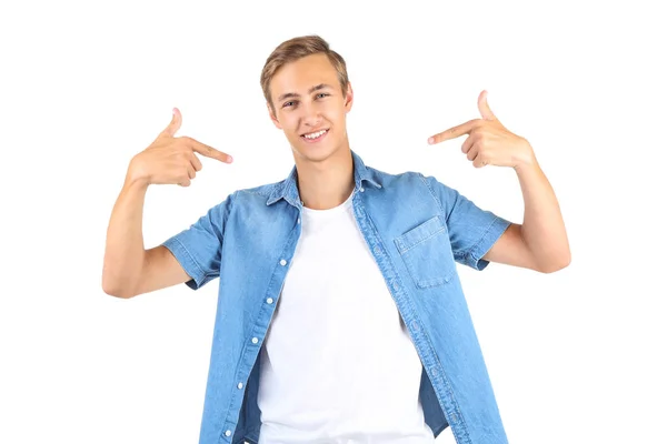 Retrato de jovem isolado no fundo branco — Fotografia de Stock