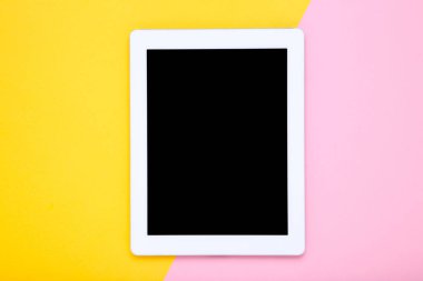 tablet bilgisayar renkli arka plan üzerinde