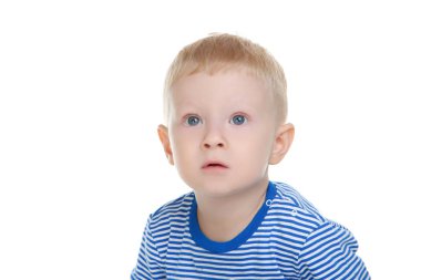 Beyaz arka plan üzerinde izole küçük çocuk