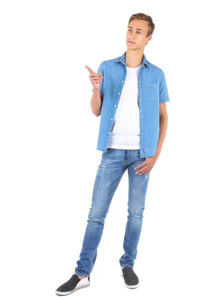 Jonge man in mode kleding geïsoleerd op witte achtergrond — Stockfoto