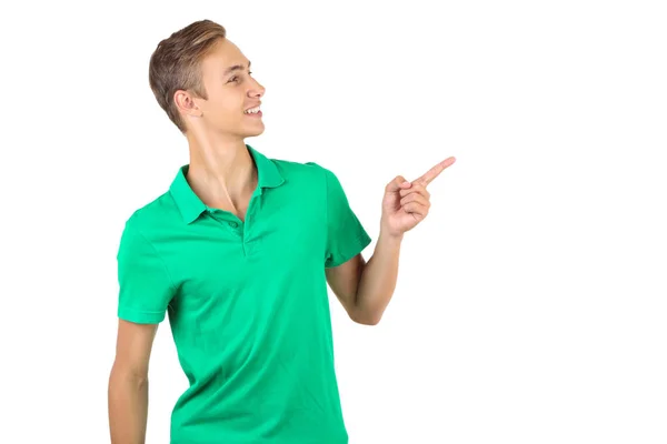 Portret młodego mężczyzny w zielonej t-shirt na białym tle backgro — Zdjęcie stockowe